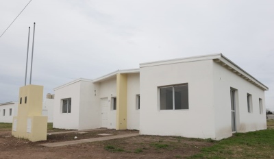 El Ministerio de Desarrollo Territorial y Hábitat entregó viviendas en Pringles