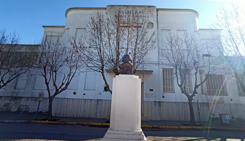 Hace 78 años se inauguraba en Puan el Busto a Sarmiento