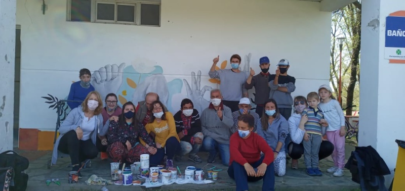 Día Nacional de las Personas Sordas: Pintaron murales en Puan y Darregueira