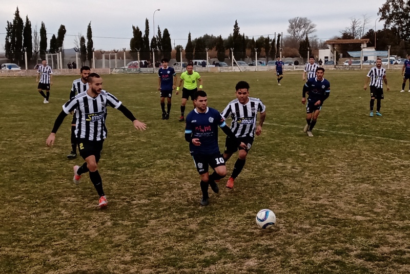 Accidentado empate entre PFBC y Peñarol de Guaminí