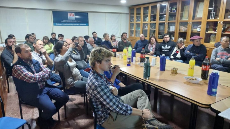 INTA Bordenave: Gran cantidad de asistentes en la jornada técnica